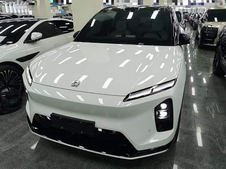 Фото 3 - Nio ES6