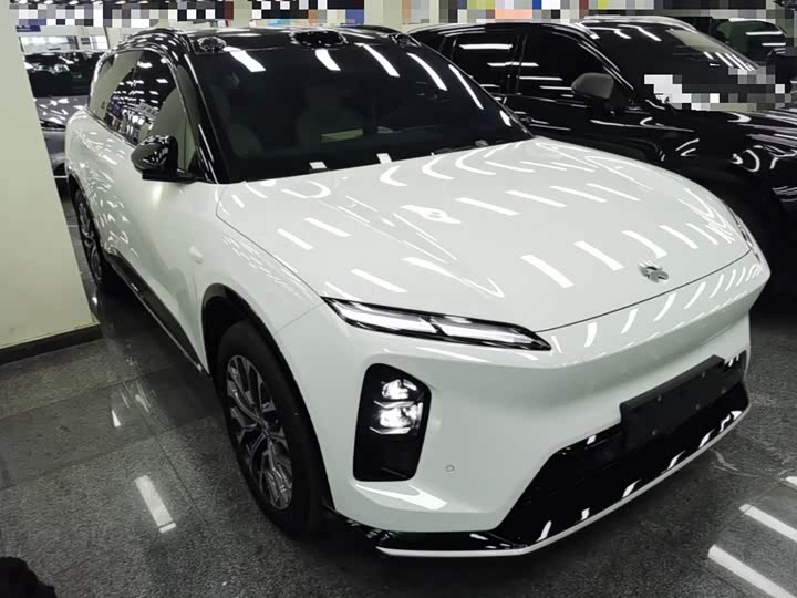 Фото 4 - Nio ES6