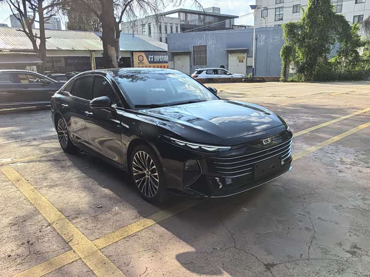 2025 Bestune B70