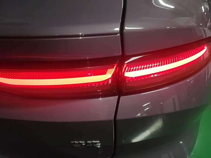 Фото 8 - Nio EC6