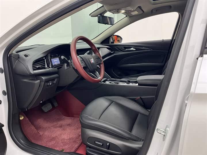 Photo 8 - Buick Regal