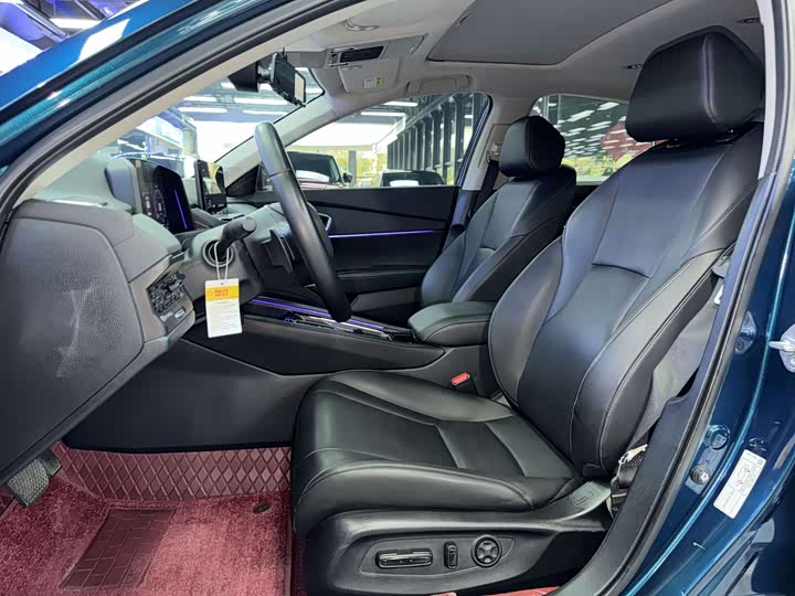 Фото 8 - Honda Accord Hybrid