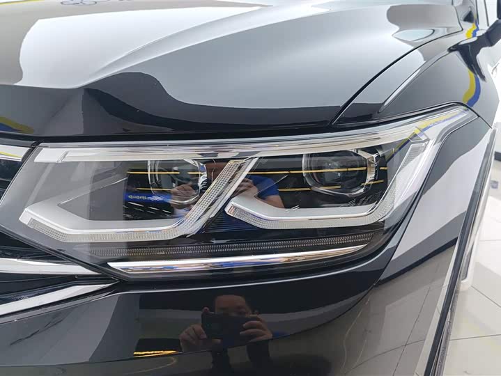 Фото 5 - Volkswagen Tiguan L Pro