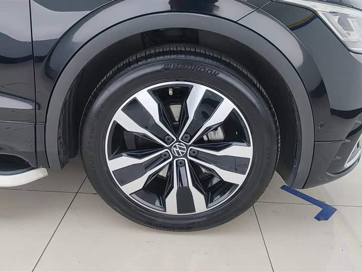 Фото 6 - Volkswagen Tiguan L Pro