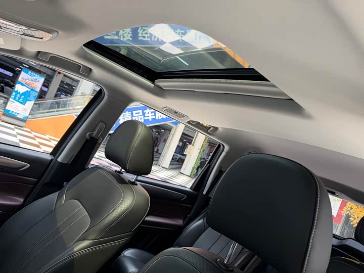 صورة 6 - GAC Trumpchi M6