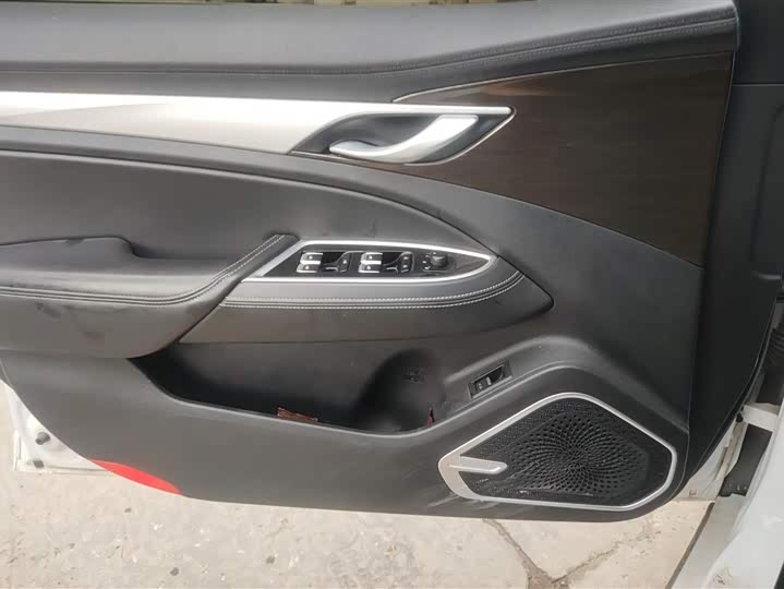 Geely Emgrand GT 2021 2021款 1.8T 领航版+
