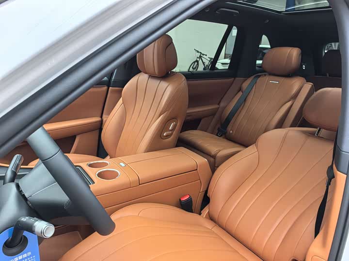 2026 Aito M7