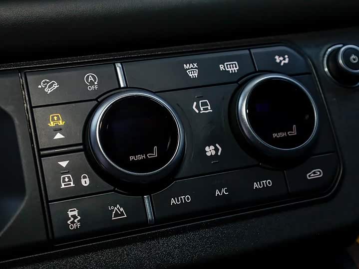 Фото 5 - Land Rover Defender