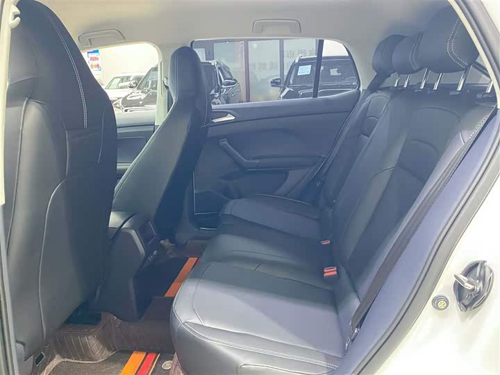 Volkswagen Tharu 2025 2025款 新锐 1.5L 锐进版