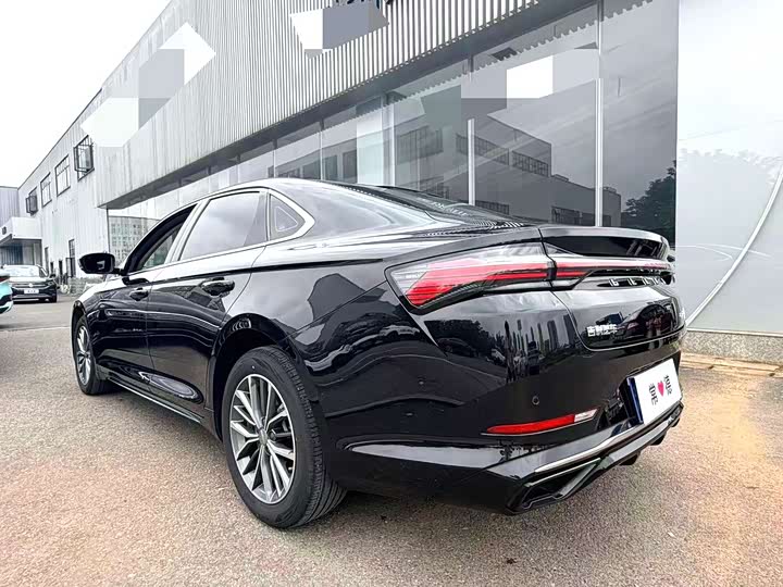 Geely Preface L 2024 2024款 油混 1.5TD 星云版