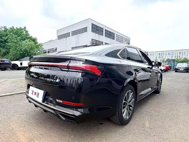 Geely Preface L 2024 2024款 油混 1.5TD 星云版