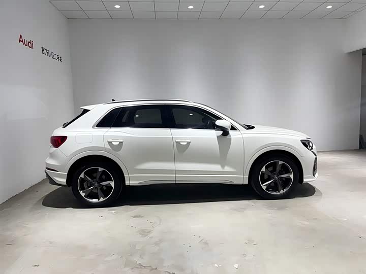 Zdjęcie 4 - Audi Q3