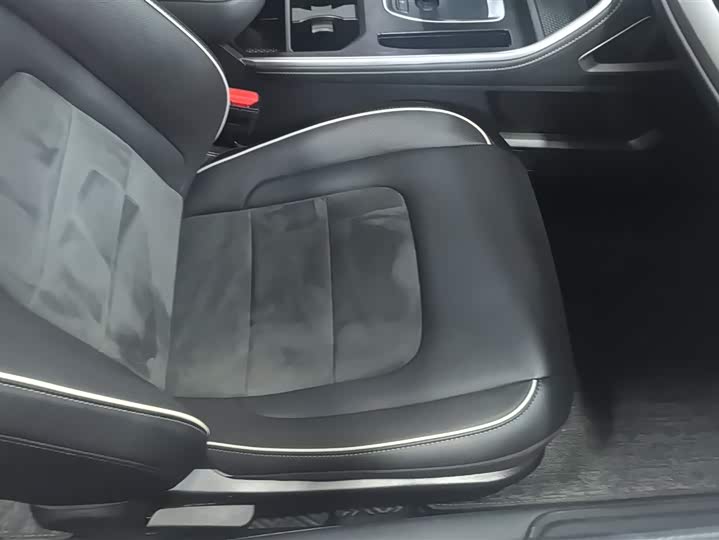 Haval H6 2025 2025款 1.5T 国潮都市版