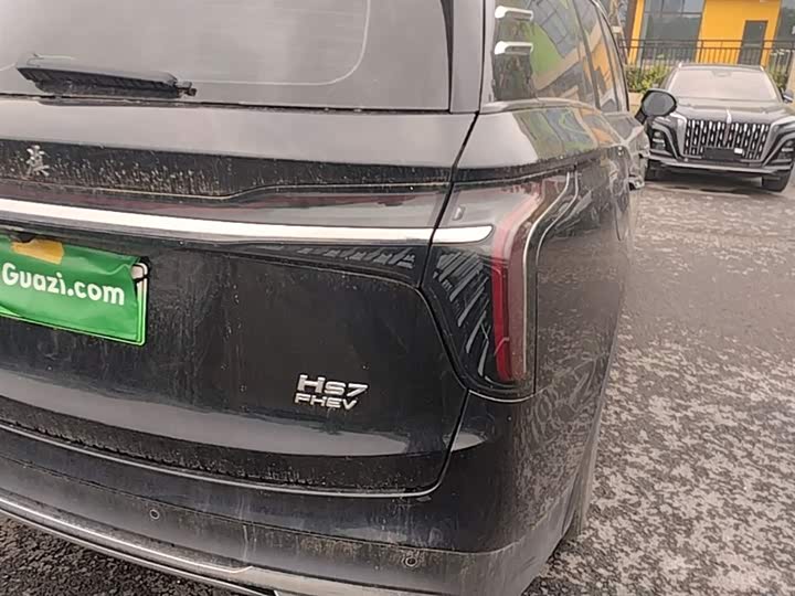Фото 8 - Hongqi HS7 Hybrid