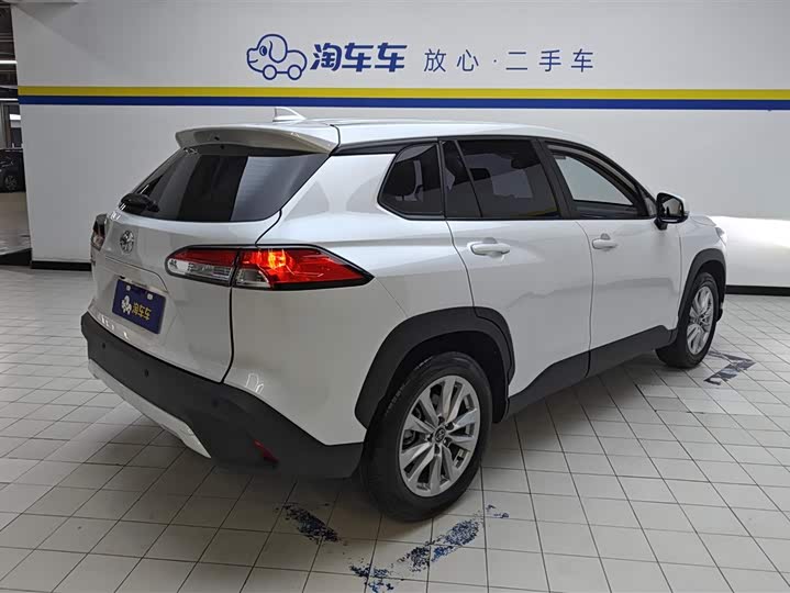 Photo 3 - Toyota Corolla Cross