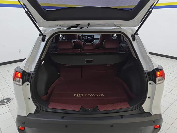 Photo 4 - Toyota Corolla Cross
