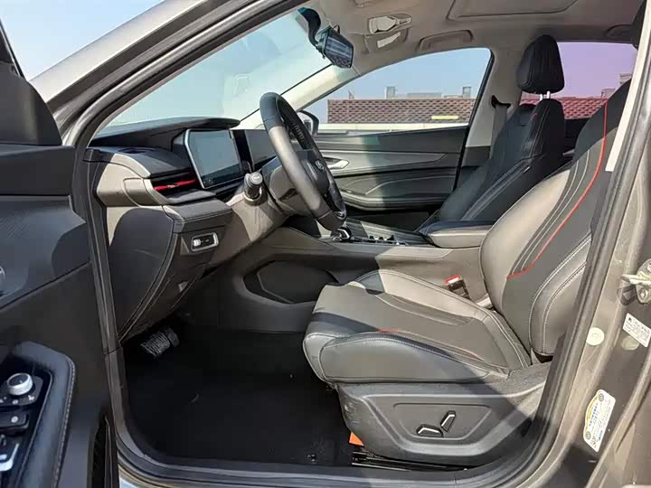 Фото 4 - Geely Binrui