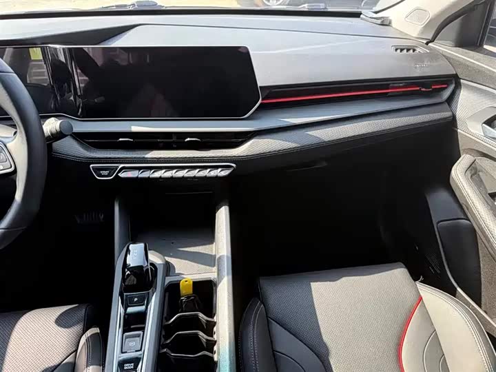 Фото 6 - Geely Binrui