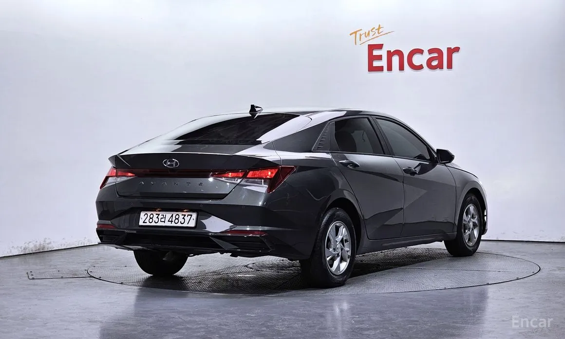Photo 2 - Hyundai Avante