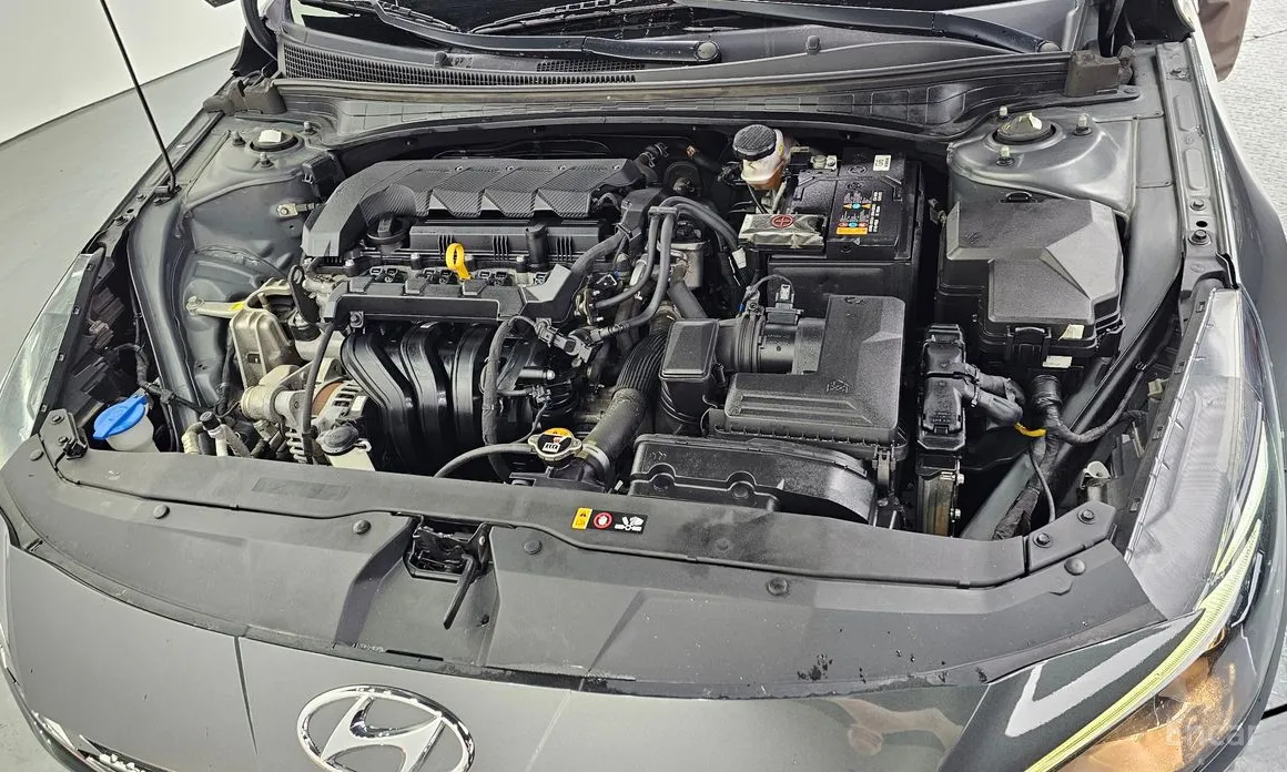 Photo 6 - Hyundai Avante