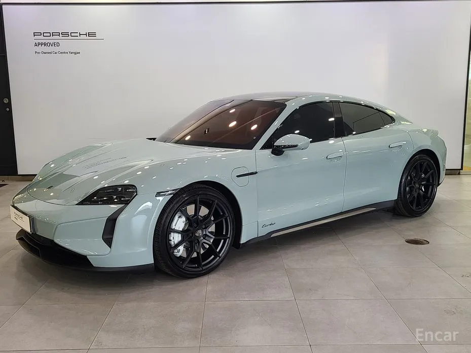 Photo 1 - Porsche Taycan