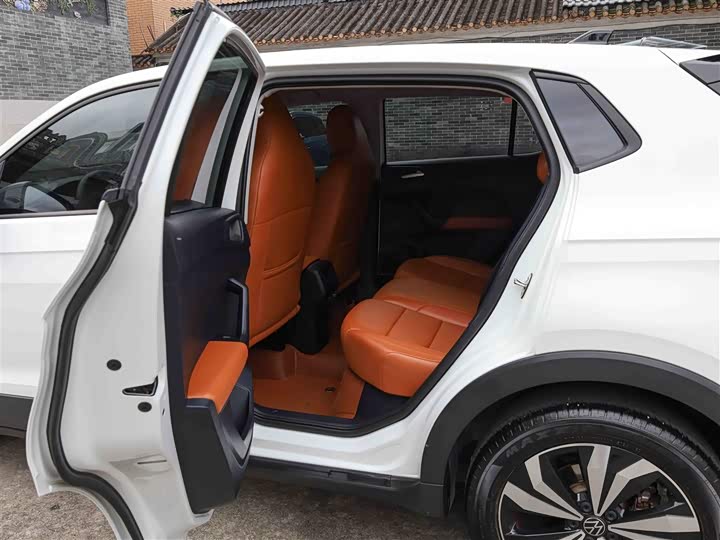 Volkswagen Tharu 2025 2025款 新锐 1.5L 锐进版