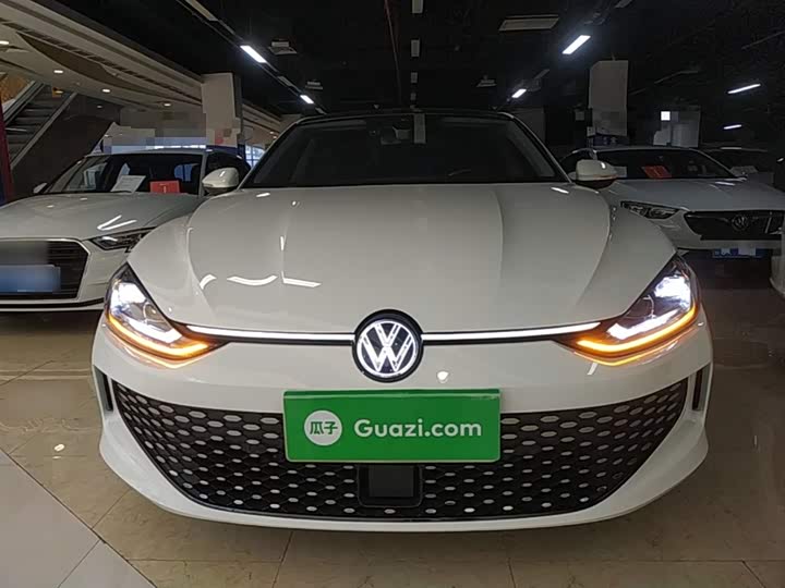 Фото 3 - Volkswagen Lamando L