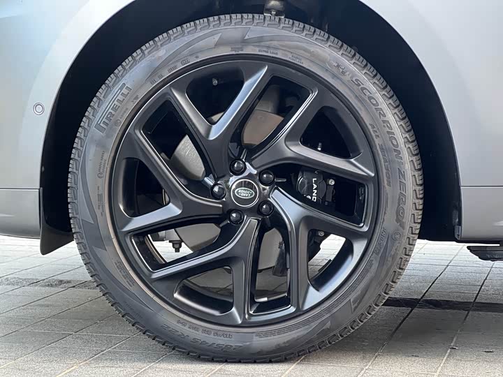 Zdjęcie 8 - Land Rover Range Rover Sport