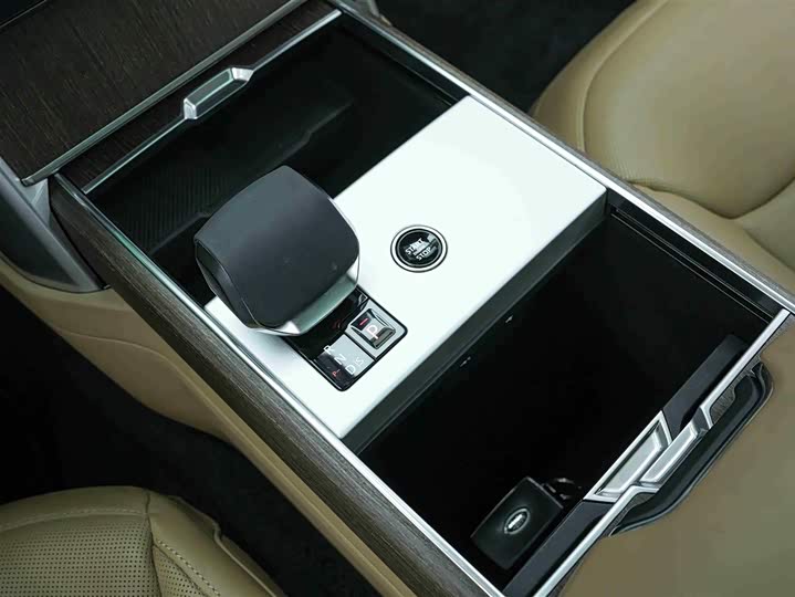 Zdjęcie 9 - Land Rover Range Rover