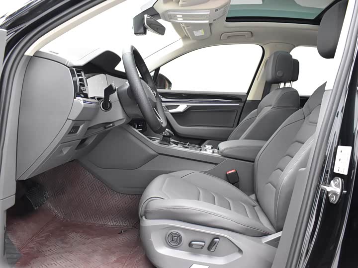 Фото 7 - Volkswagen Touareg