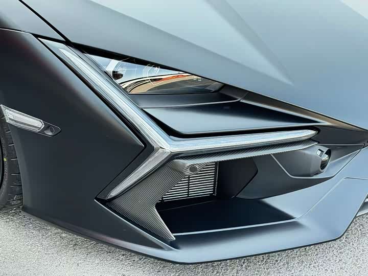 Lamborghini Revuelto 2023 2023款 6.5L PHEV标准版