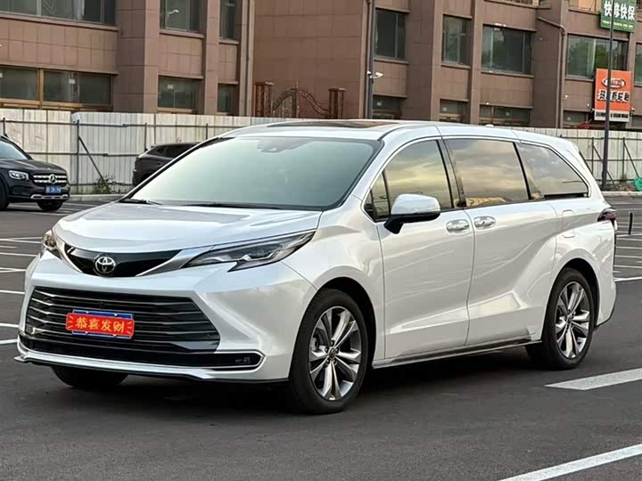 Toyota Sienna 2026 2026款 2.5L 双擎两驱臻享尊贵版