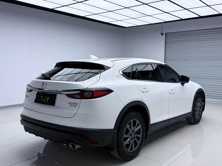 Фото 4 - Mazda CX-4