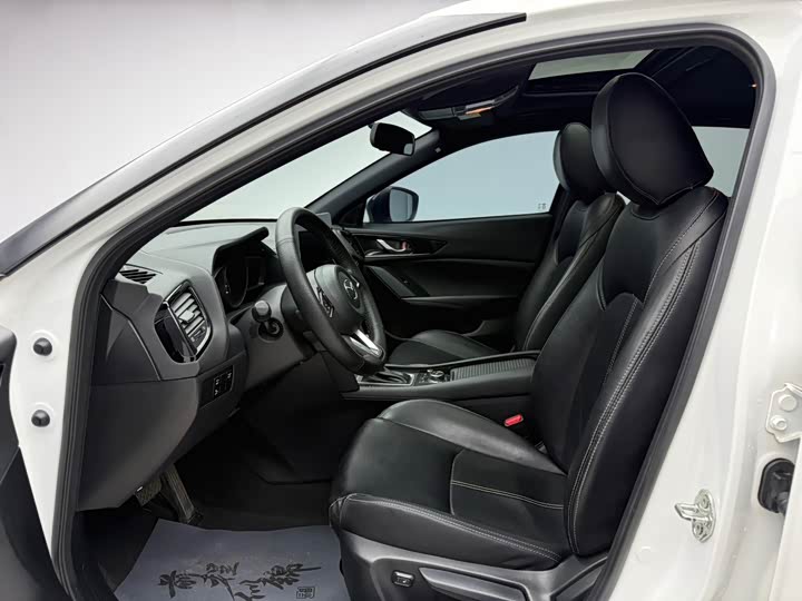 Фото 8 - Mazda CX-4