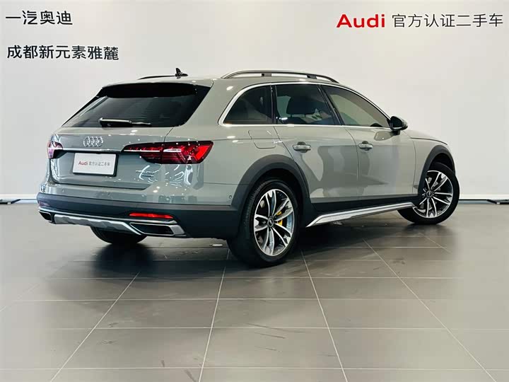 Фото 4 - Audi A4