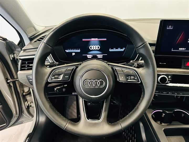 Фото 9 - Audi A4