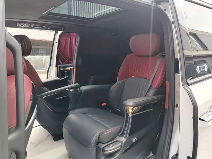 Фото 4 - GAC Trumpchi M8