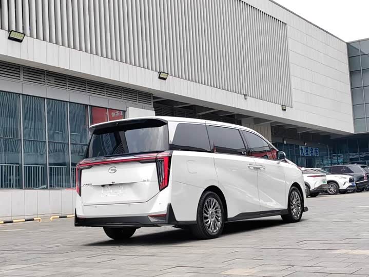 Фото 8 - GAC Trumpchi M8