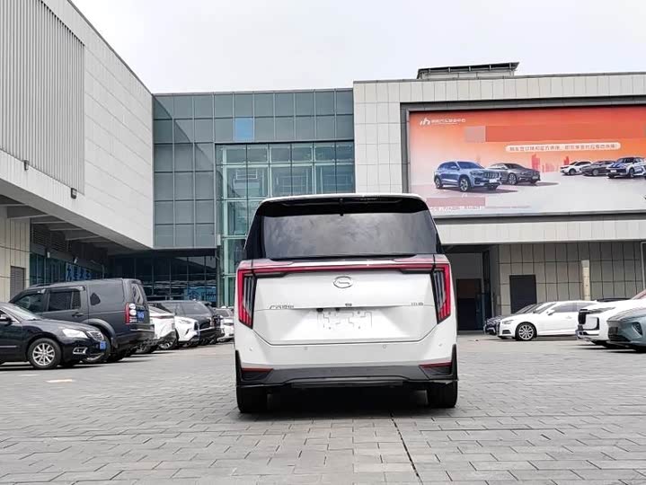 Фото 9 - GAC Trumpchi M8