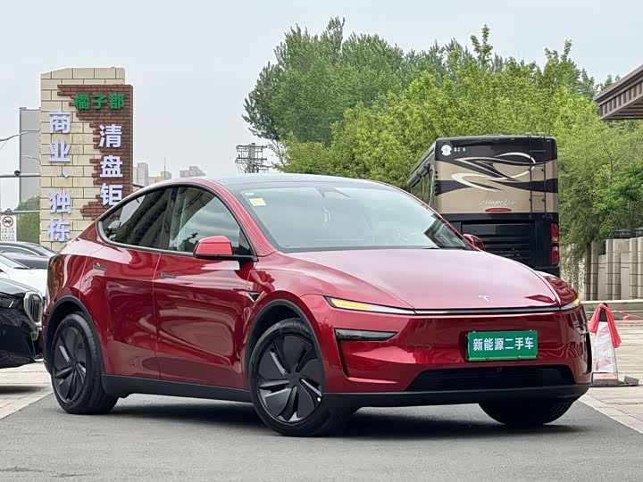 Tesla Model Y 2026 2026款 后轮驱动版
