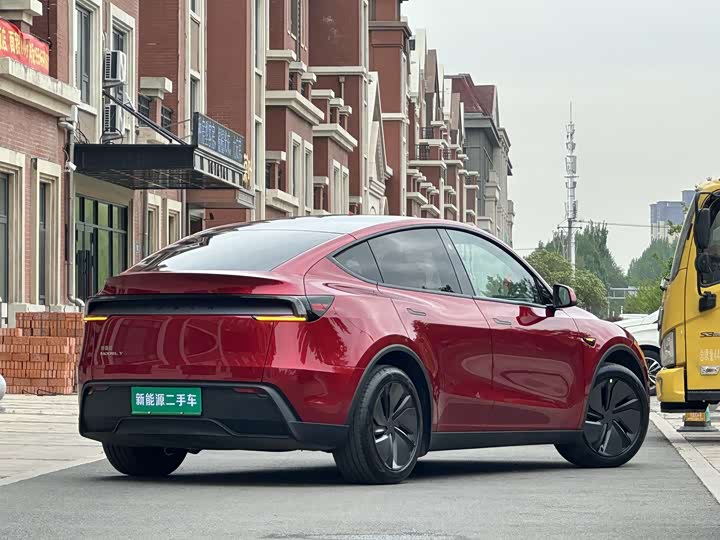 Tesla Model Y 2026 2026款 后轮驱动版