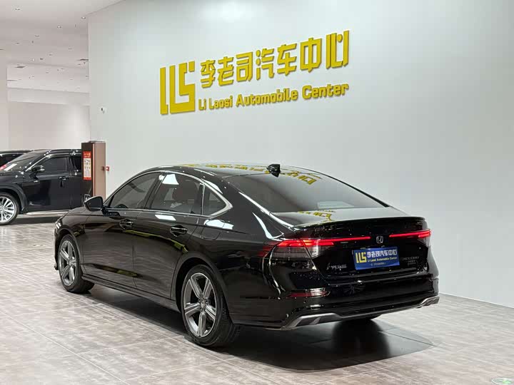 Honda Accord 2025 2025款 260TURBO 尊贵版