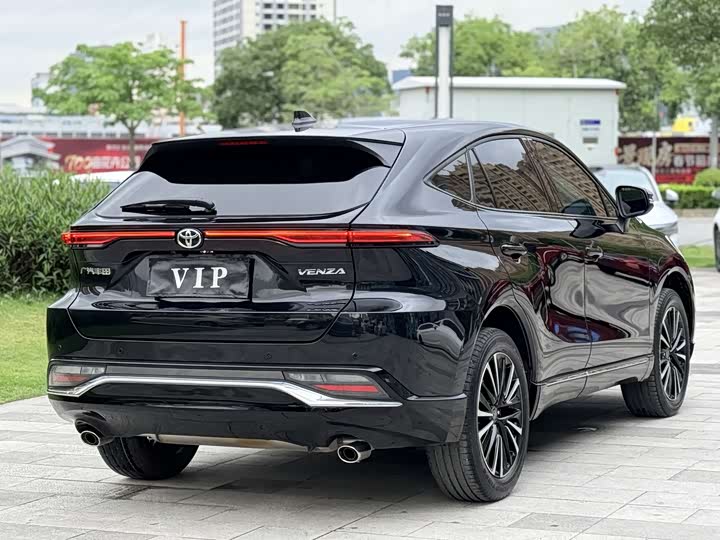 Фото 3 - Toyota Venza