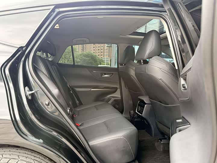 Фото 7 - Toyota Venza