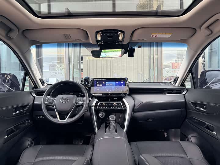 Фото 9 - Toyota Venza