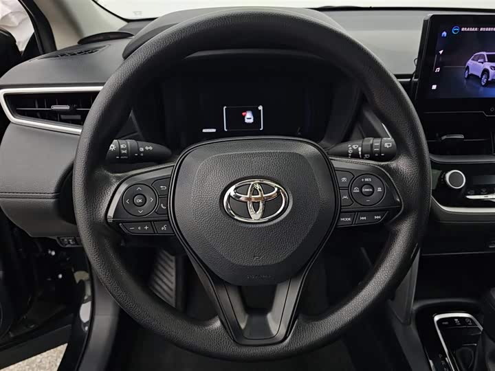 Фото 9 - Toyota Corolla Cross