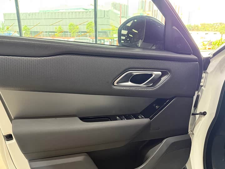 Фото 7 - Land Rover Range Rover Velar