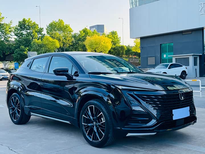 Changan UNI-T 2023 2023款 第二代 1.5T 尊贵型