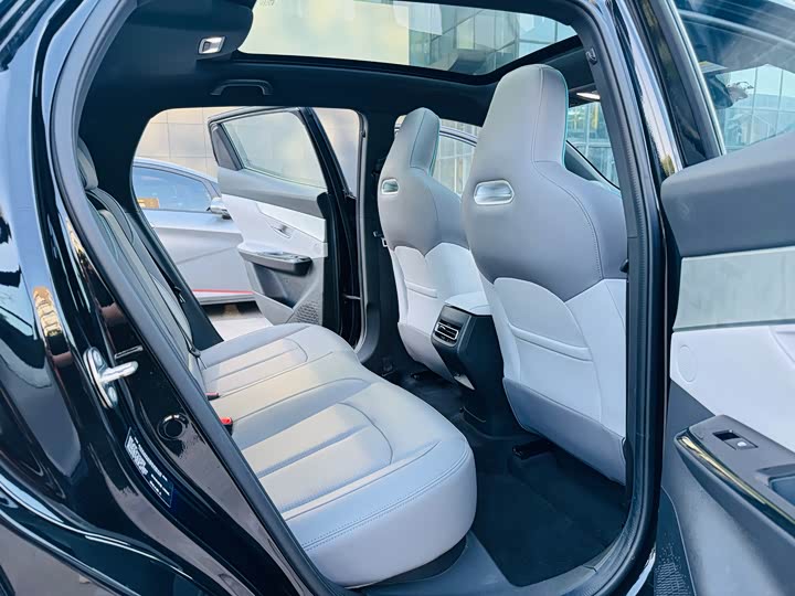 Changan UNI-T 2023 2023款 第二代 1.5T 尊贵型
