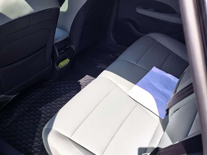 Roewe D6 2025 2025款 520km 尊享版